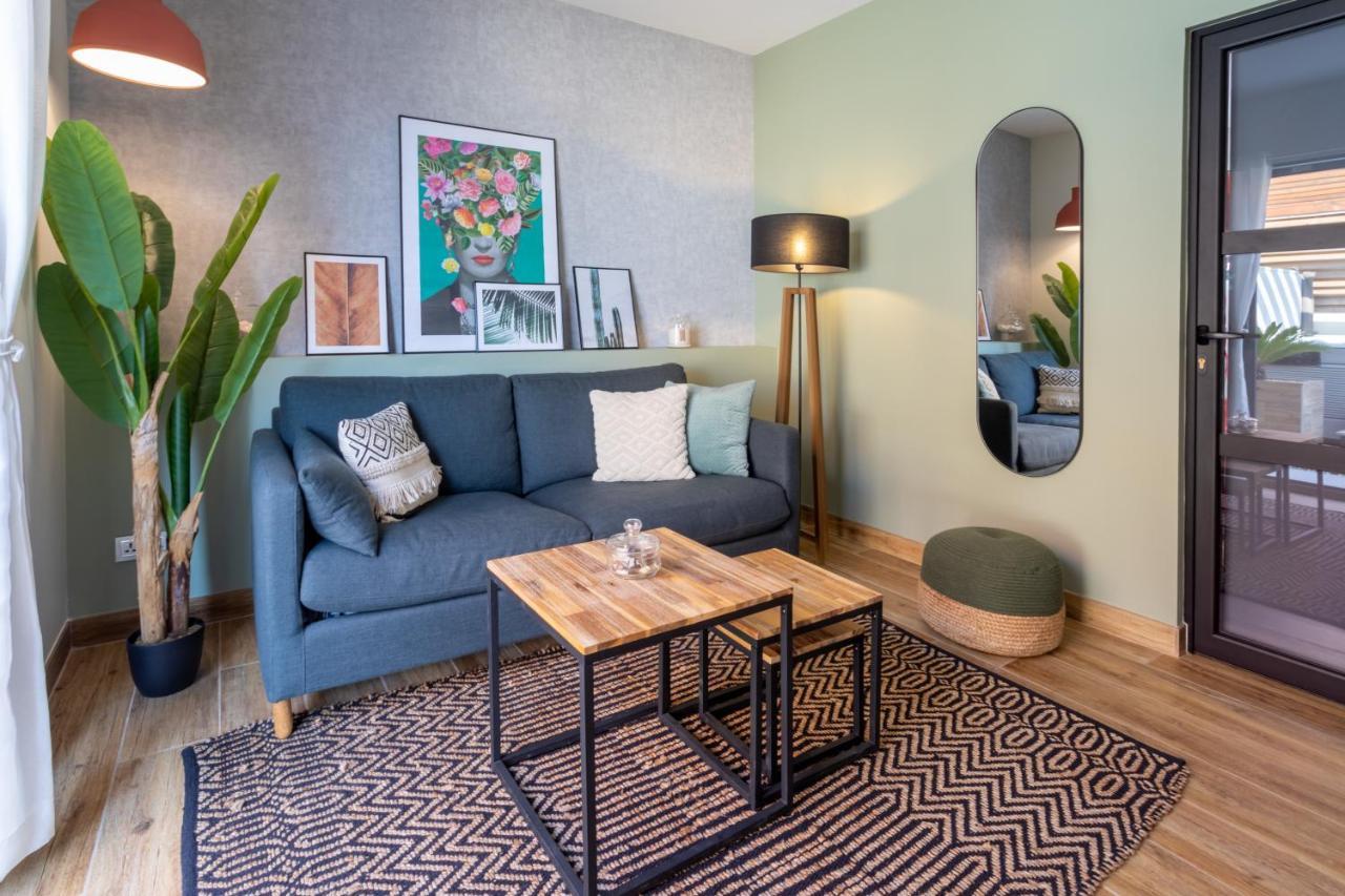 L'Entre Deux-Suite Romantique - Jacuzzi Privatif - Clim Reversible - Wifi Le Somail Exterior photo